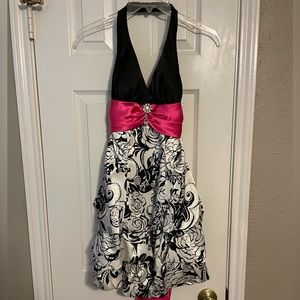 B Smart mini party dress size 3/4 juniors, open back with neck strap